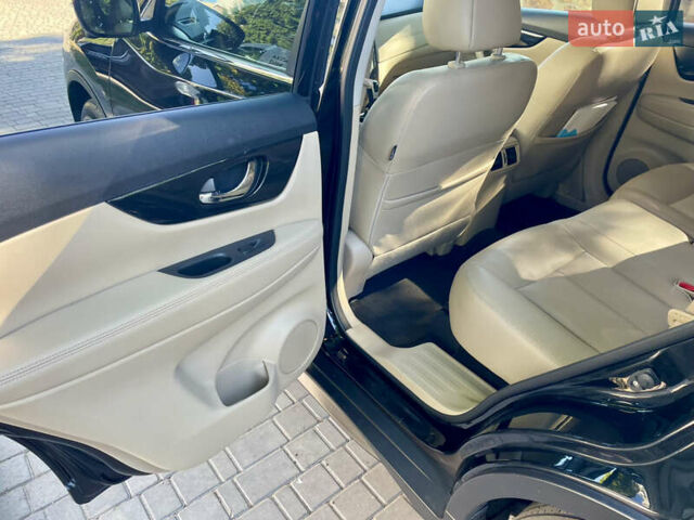 Черный Ниссан ИксТрейл, объемом двигателя 1.6 л и пробегом 87 тыс. км за 24300 $, фото 41 на Automoto.ua