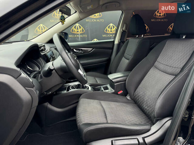 Черный Ниссан ИксТрейл, объемом двигателя 2 л и пробегом 129 тыс. км за 18300 $, фото 8 на Automoto.ua