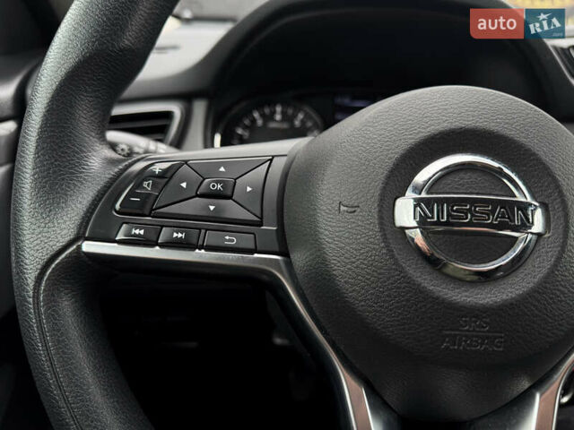 Черный Ниссан ИксТрейл, объемом двигателя 2 л и пробегом 129 тыс. км за 18300 $, фото 20 на Automoto.ua