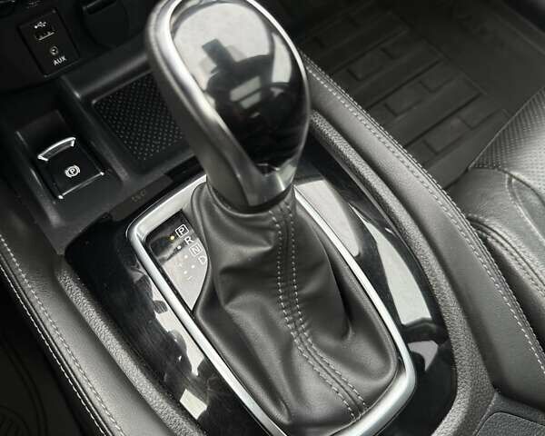 Чорний Ніссан ІксТрейл, об'ємом двигуна 1.3 л та пробігом 169 тис. км за 17500 $, фото 50 на Automoto.ua