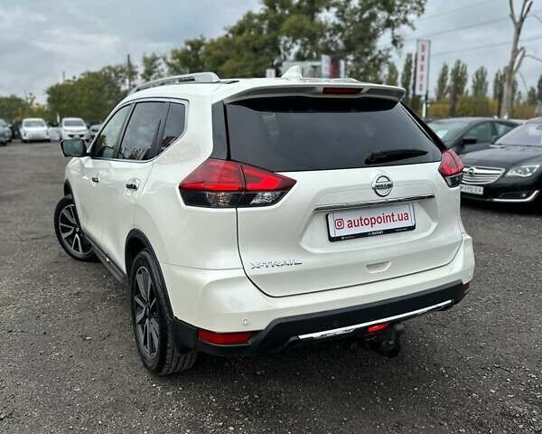 Черный Ниссан ИксТрейл, объемом двигателя 1.3 л и пробегом 169 тыс. км за 17500 $, фото 12 на Automoto.ua