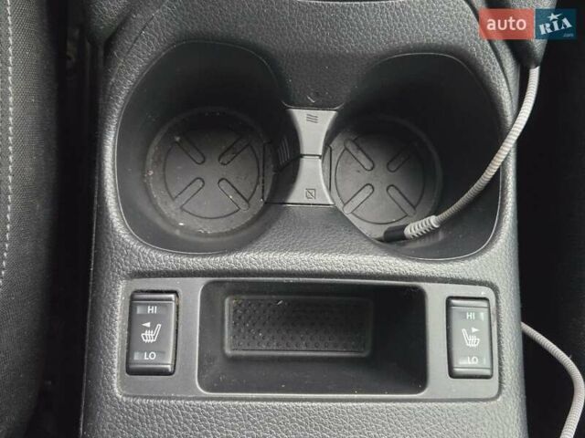 Черный Ниссан ИксТрейл, объемом двигателя 2 л и пробегом 133 тыс. км за 17900 $, фото 25 на Automoto.ua