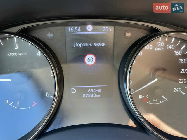 Черный Ниссан ИксТрейл, объемом двигателя 1.6 л и пробегом 87 тыс. км за 24300 $, фото 68 на Automoto.ua