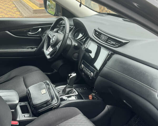 Ніссан ІксТрейл 2019 у Глухове на Automoto.ua Чорний Ніссан ІксТрейл, об'ємом двигуна 2 л та пробігом 98 тис. км за 19800 $, фото 12 на Automoto.ua