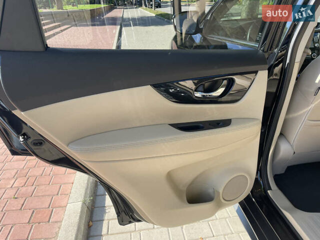 Черный Ниссан ИксТрейл, объемом двигателя 1.6 л и пробегом 87 тыс. км за 24300 $, фото 28 на Automoto.ua