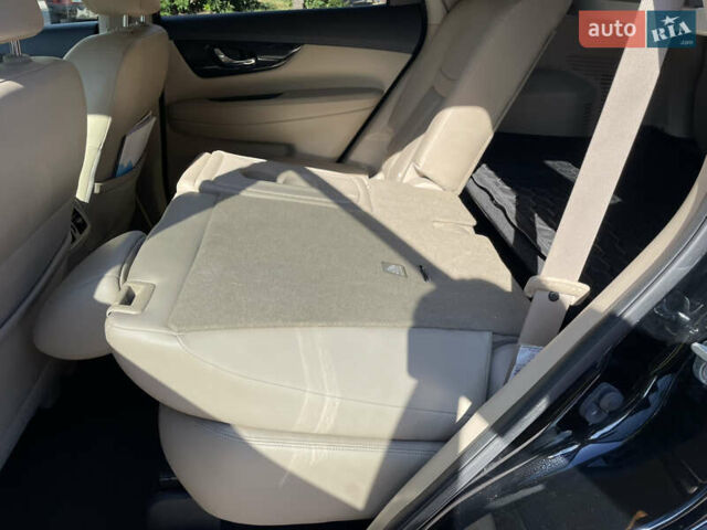 Черный Ниссан ИксТрейл, объемом двигателя 1.6 л и пробегом 87 тыс. км за 24300 $, фото 32 на Automoto.ua