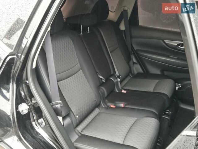 Черный Ниссан ИксТрейл, объемом двигателя 2 л и пробегом 133 тыс. км за 17900 $, фото 14 на Automoto.ua