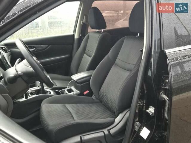 Черный Ниссан ИксТрейл, объемом двигателя 2 л и пробегом 133 тыс. км за 17900 $, фото 8 на Automoto.ua