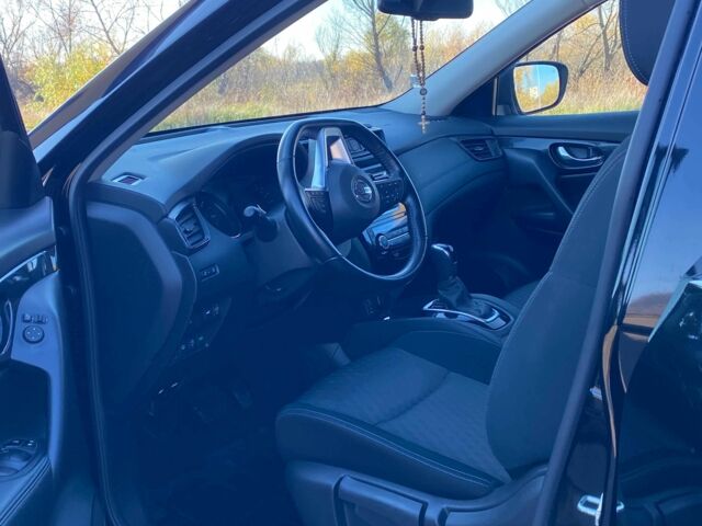 Чорний Ніссан ІксТрейл, об'ємом двигуна 1.6 л та пробігом 19 тис. км за 28000 $, фото 5 на Automoto.ua