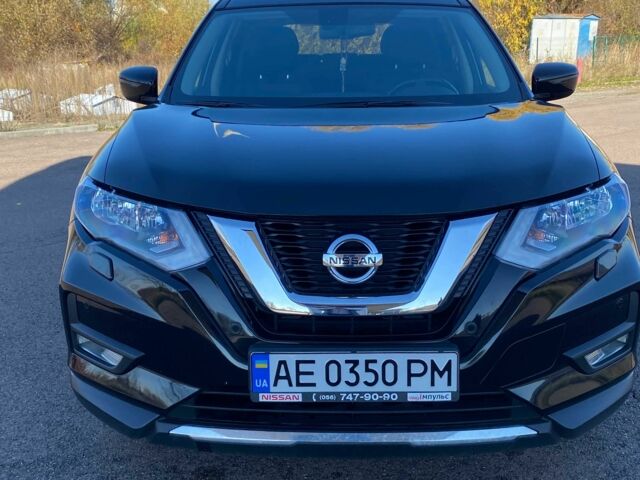 Чорний Ніссан ІксТрейл, об'ємом двигуна 1.6 л та пробігом 19 тис. км за 28000 $, фото 4 на Automoto.ua