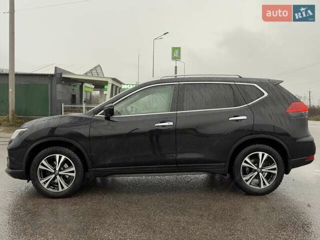 Черный Ниссан ИксТрейл, объемом двигателя 2 л и пробегом 80 тыс. км за 21900 $, фото 1 на Automoto.ua