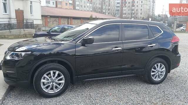 Чорний Ніссан ІксТрейл, об'ємом двигуна 2 л та пробігом 15 тис. км за 28000 $, фото 30 на Automoto.ua