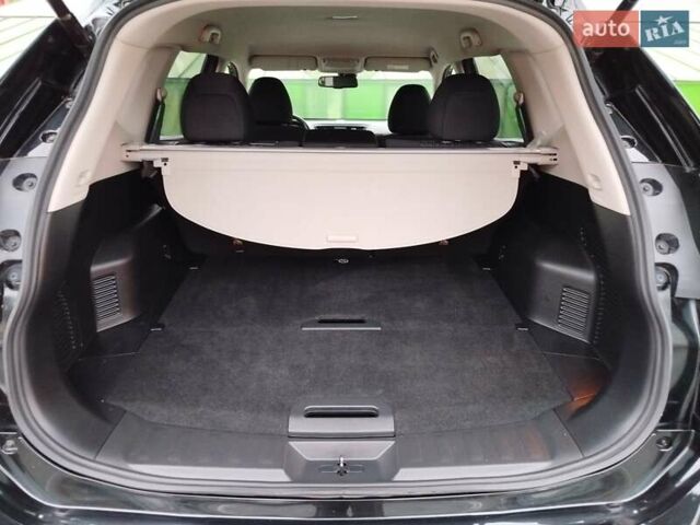 Черный Ниссан ИксТрейл, объемом двигателя 2.49 л и пробегом 54 тыс. км за 20800 $, фото 15 на Automoto.ua