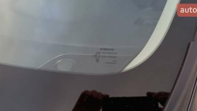 Чорний Ніссан ІксТрейл, об'ємом двигуна 2 л та пробігом 15 тис. км за 28000 $, фото 2 на Automoto.ua