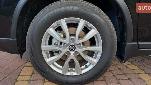Чорний Ніссан ІксТрейл, об'ємом двигуна 2 л та пробігом 15 тис. км за 28000 $, фото 8 на Automoto.ua