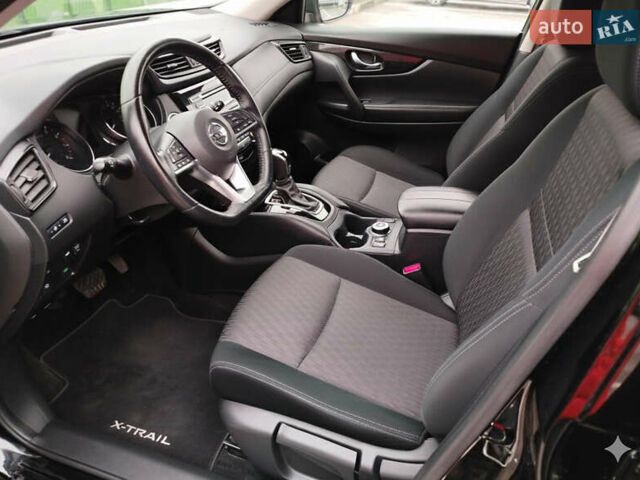 Черный Ниссан ИксТрейл, объемом двигателя 2.49 л и пробегом 54 тыс. км за 20800 $, фото 8 на Automoto.ua