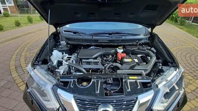 Чорний Ніссан ІксТрейл, об'ємом двигуна 2 л та пробігом 15 тис. км за 28000 $, фото 3 на Automoto.ua