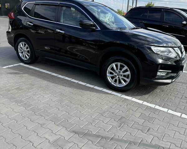 Чорний Ніссан ІксТрейл, об'ємом двигуна 1.6 л та пробігом 67 тис. км за 23000 $, фото 1 на Automoto.ua