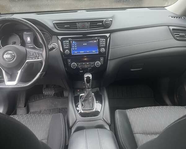 Черный Ниссан ИксТрейл, объемом двигателя 2.49 л и пробегом 83 тыс. км за 23500 $, фото 14 на Automoto.ua