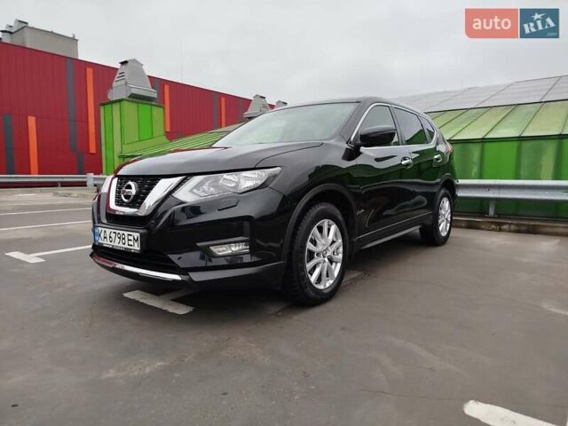 Черный Ниссан ИксТрейл, объемом двигателя 2.49 л и пробегом 54 тыс. км за 20800 $, фото 3 на Automoto.ua