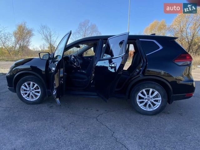 Чорний Ніссан ІксТрейл, об'ємом двигуна 1.6 л та пробігом 19 тис. км за 28000 $, фото 1 на Automoto.ua