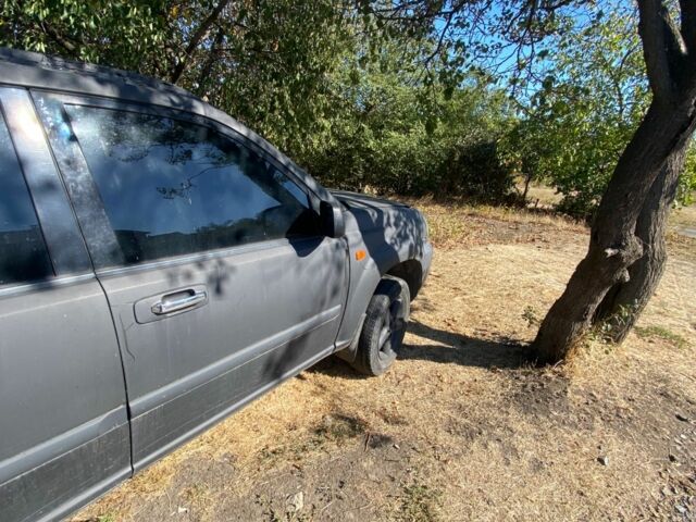 Чорний Ніссан ІксТрейл, об'ємом двигуна 2.2 л та пробігом 3 тис. км за 2000 $, фото 2 на Automoto.ua