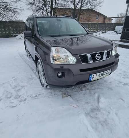 Фиолетовый Ниссан ИксТрейл, объемом двигателя 2 л и пробегом 237 тыс. км за 9100 $, фото 7 на Automoto.ua