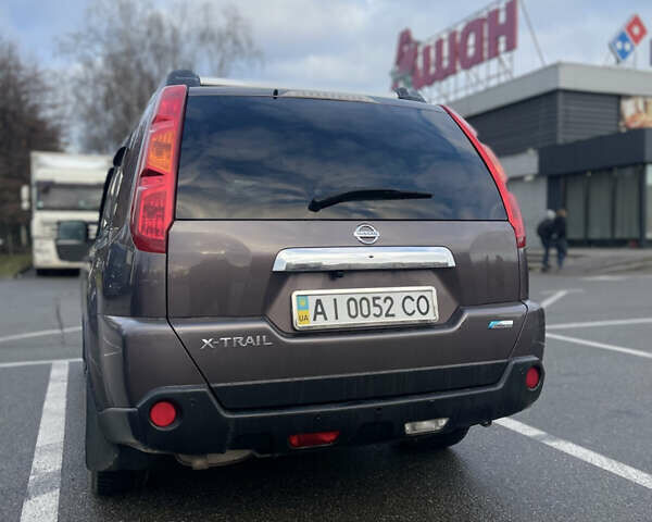 Фіолетовий Ніссан ІксТрейл, об'ємом двигуна 2.49 л та пробігом 306 тис. км за 10500 $, фото 4 на Automoto.ua