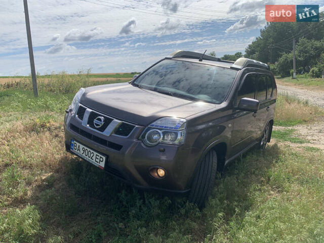 Фіолетовий Ніссан ІксТрейл, об'ємом двигуна 2 л та пробігом 171 тис. км за 11999 $, фото 20 на Automoto.ua