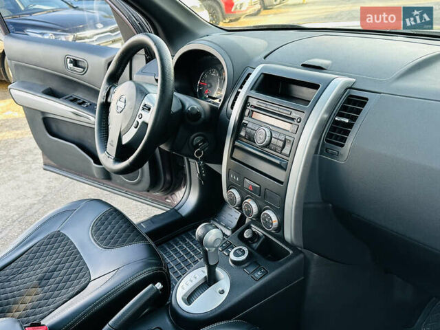 Фиолетовый Ниссан ИксТрейл, объемом двигателя 2 л и пробегом 190 тыс. км за 10800 $, фото 35 на Automoto.ua