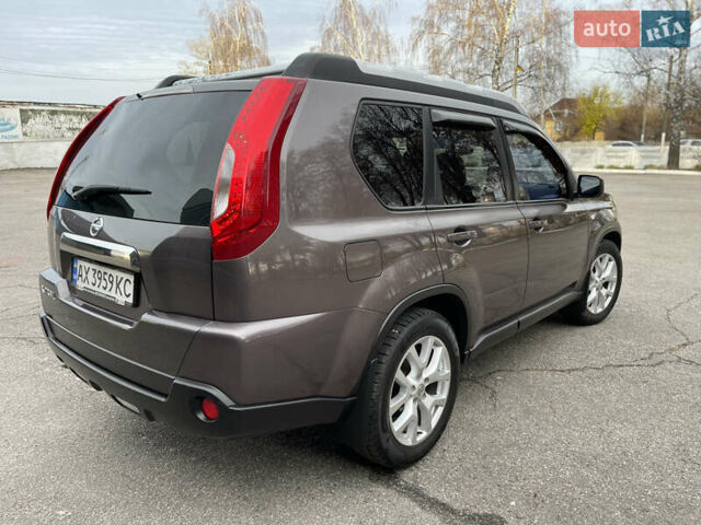 Фіолетовий Ніссан ІксТрейл, об'ємом двигуна 2 л та пробігом 190 тис. км за 10900 $, фото 10 на Automoto.ua