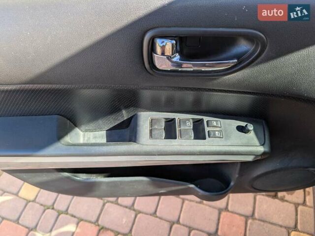 Фиолетовый Ниссан ИксТрейл, объемом двигателя 2 л и пробегом 185 тыс. км за 11000 $, фото 16 на Automoto.ua