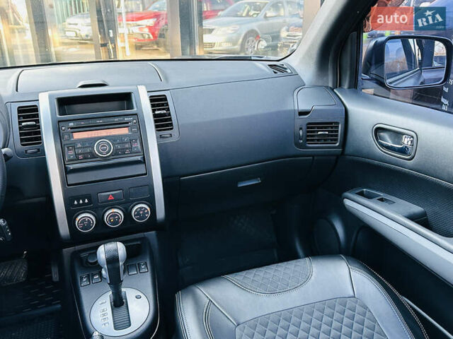 Фиолетовый Ниссан ИксТрейл, объемом двигателя 2 л и пробегом 190 тыс. км за 10800 $, фото 23 на Automoto.ua