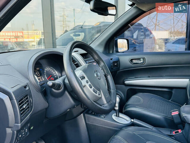 Фиолетовый Ниссан ИксТрейл, объемом двигателя 2 л и пробегом 190 тыс. км за 10800 $, фото 17 на Automoto.ua