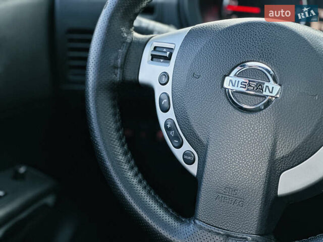 Фиолетовый Ниссан ИксТрейл, объемом двигателя 2 л и пробегом 190 тыс. км за 10800 $, фото 30 на Automoto.ua