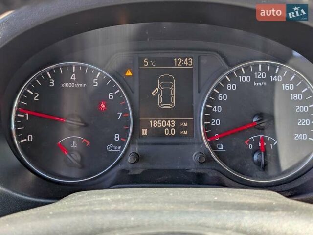 Фиолетовый Ниссан ИксТрейл, объемом двигателя 2 л и пробегом 185 тыс. км за 11000 $, фото 14 на Automoto.ua