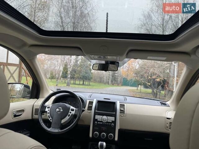 Фиолетовый Ниссан ИксТрейл, объемом двигателя 2 л и пробегом 210 тыс. км за 14800 $, фото 49 на Automoto.ua