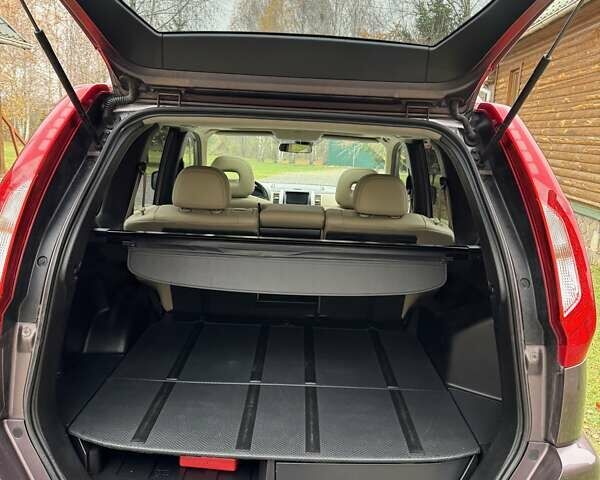 Фиолетовый Ниссан ИксТрейл, объемом двигателя 2 л и пробегом 210 тыс. км за 14800 $, фото 53 на Automoto.ua