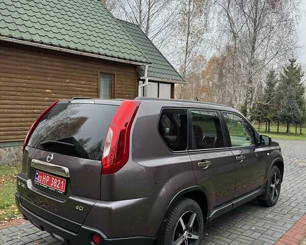 Фиолетовый Ниссан ИксТрейл, объемом двигателя 2 л и пробегом 210 тыс. км за 14800 $, фото 14 на Automoto.ua