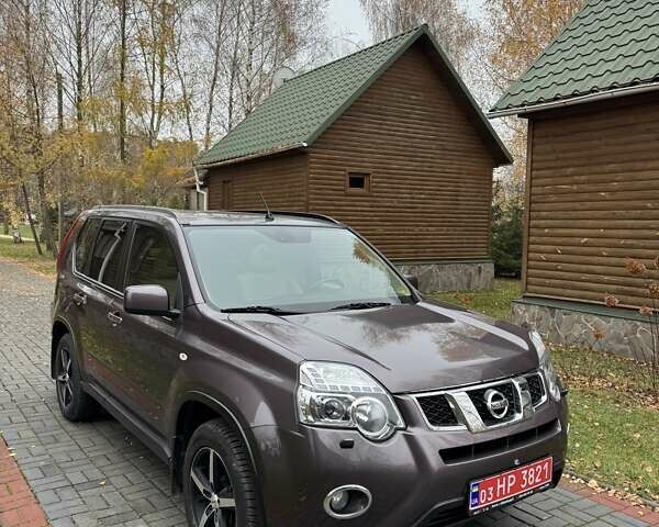 Фиолетовый Ниссан ИксТрейл, объемом двигателя 2 л и пробегом 210 тыс. км за 14800 $, фото 8 на Automoto.ua