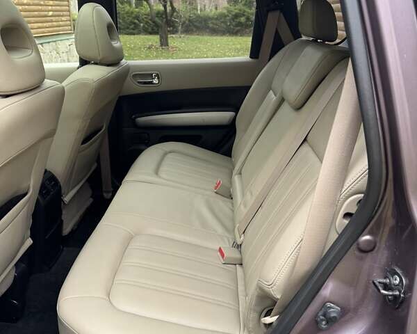 Фиолетовый Ниссан ИксТрейл, объемом двигателя 2 л и пробегом 210 тыс. км за 14800 $, фото 51 на Automoto.ua