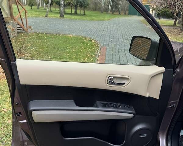 Фиолетовый Ниссан ИксТрейл, объемом двигателя 2 л и пробегом 210 тыс. км за 14800 $, фото 25 на Automoto.ua