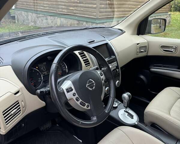 Фиолетовый Ниссан ИксТрейл, объемом двигателя 2 л и пробегом 210 тыс. км за 14800 $, фото 28 на Automoto.ua