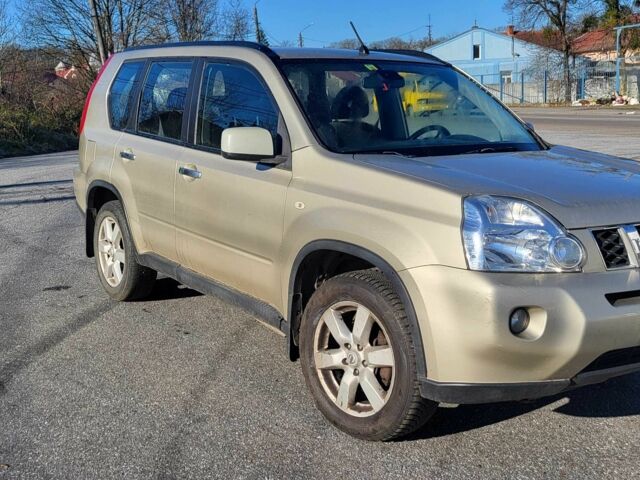 Коричневий Ніссан ІксТрейл, об'ємом двигуна 2 л та пробігом 208 тис. км за 5456 $, фото 2 на Automoto.ua