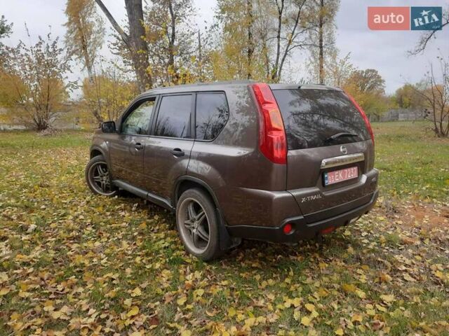 Коричневый Ниссан ИксТрейл, объемом двигателя 2 л и пробегом 246 тыс. км за 8999 $, фото 8 на Automoto.ua