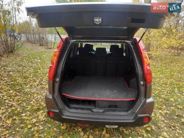 Коричневый Ниссан ИксТрейл, объемом двигателя 2 л и пробегом 246 тыс. км за 8999 $, фото 12 на Automoto.ua