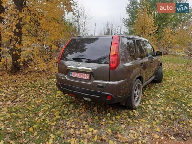 Коричневый Ниссан ИксТрейл, объемом двигателя 2 л и пробегом 246 тыс. км за 8999 $, фото 5 на Automoto.ua