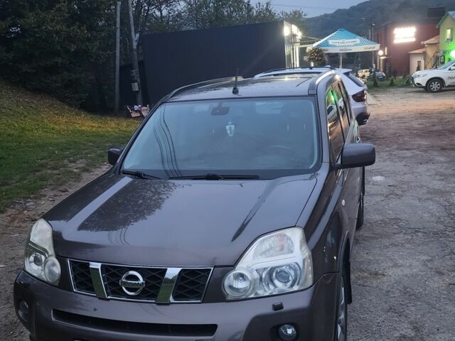 Коричневый Ниссан ИксТрейл, объемом двигателя 2 л и пробегом 280 тыс. км за 10500 $, фото 12 на Automoto.ua