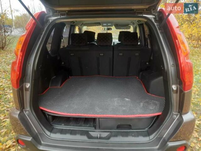 Коричневый Ниссан ИксТрейл, объемом двигателя 2 л и пробегом 246 тыс. км за 8999 $, фото 13 на Automoto.ua