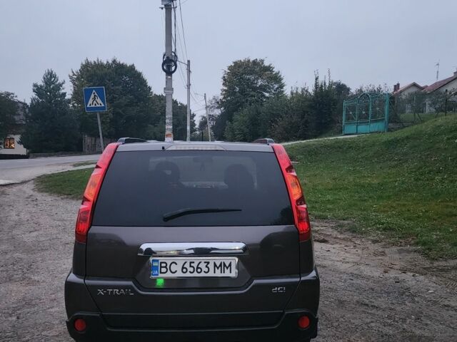 Коричневый Ниссан ИксТрейл, объемом двигателя 2 л и пробегом 280 тыс. км за 10500 $, фото 10 на Automoto.ua